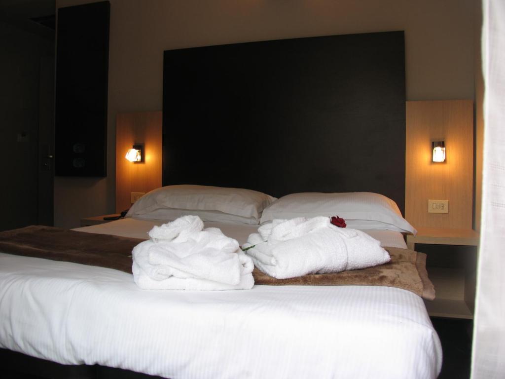 Hotel Aiglon 里米尼 客房 照片