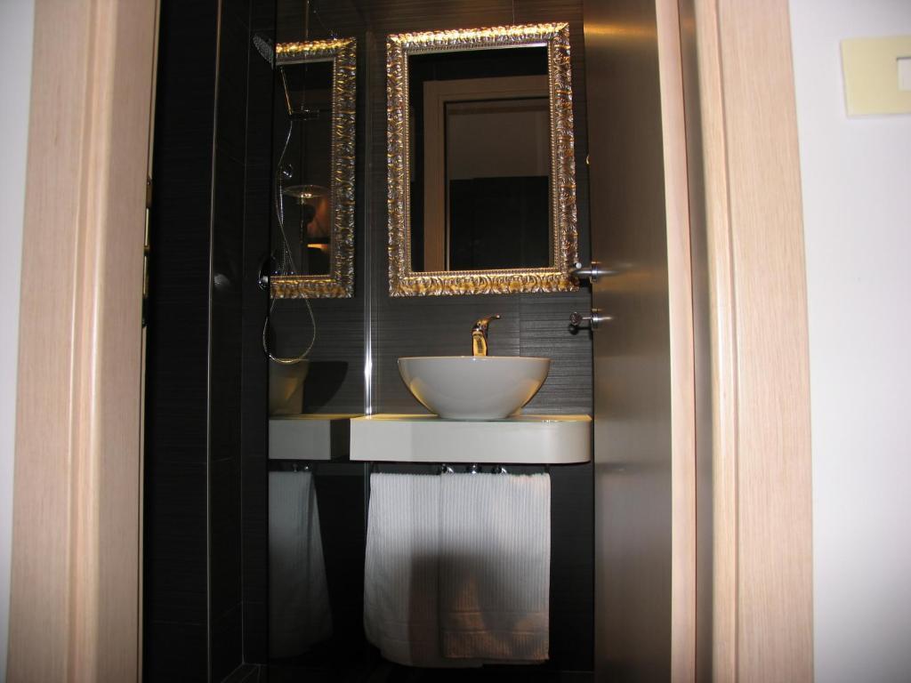 Hotel Aiglon 里米尼 外观 照片