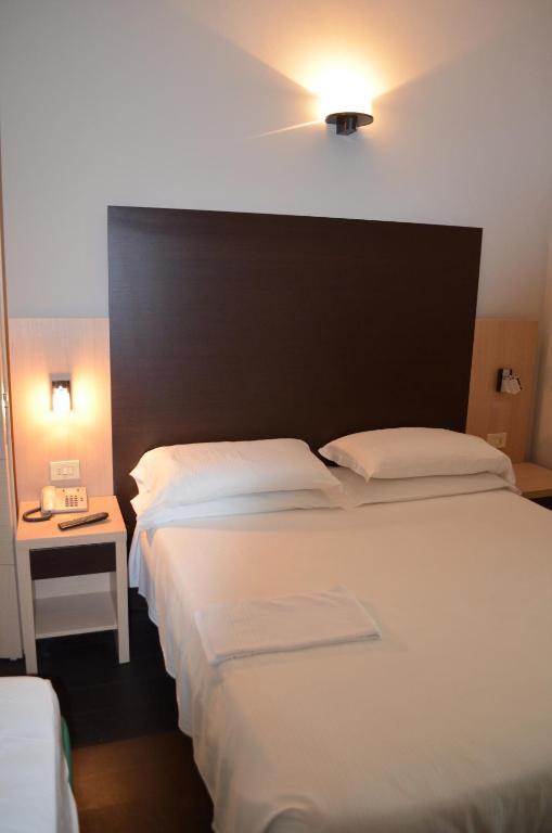 Hotel Aiglon 里米尼 客房 照片