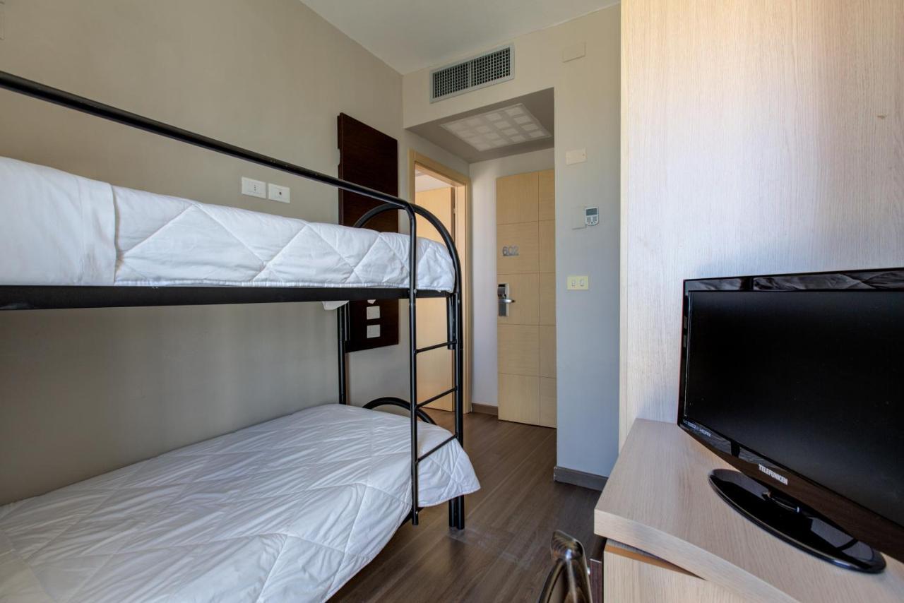 Hotel Aiglon 里米尼 外观 照片