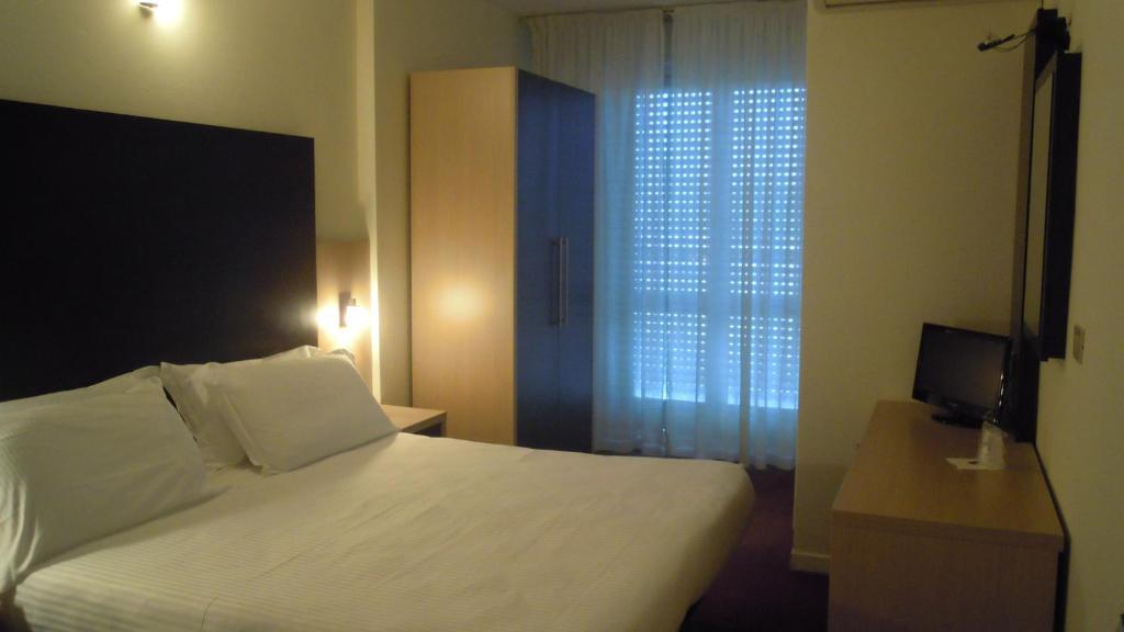 Hotel Aiglon 里米尼 客房 照片