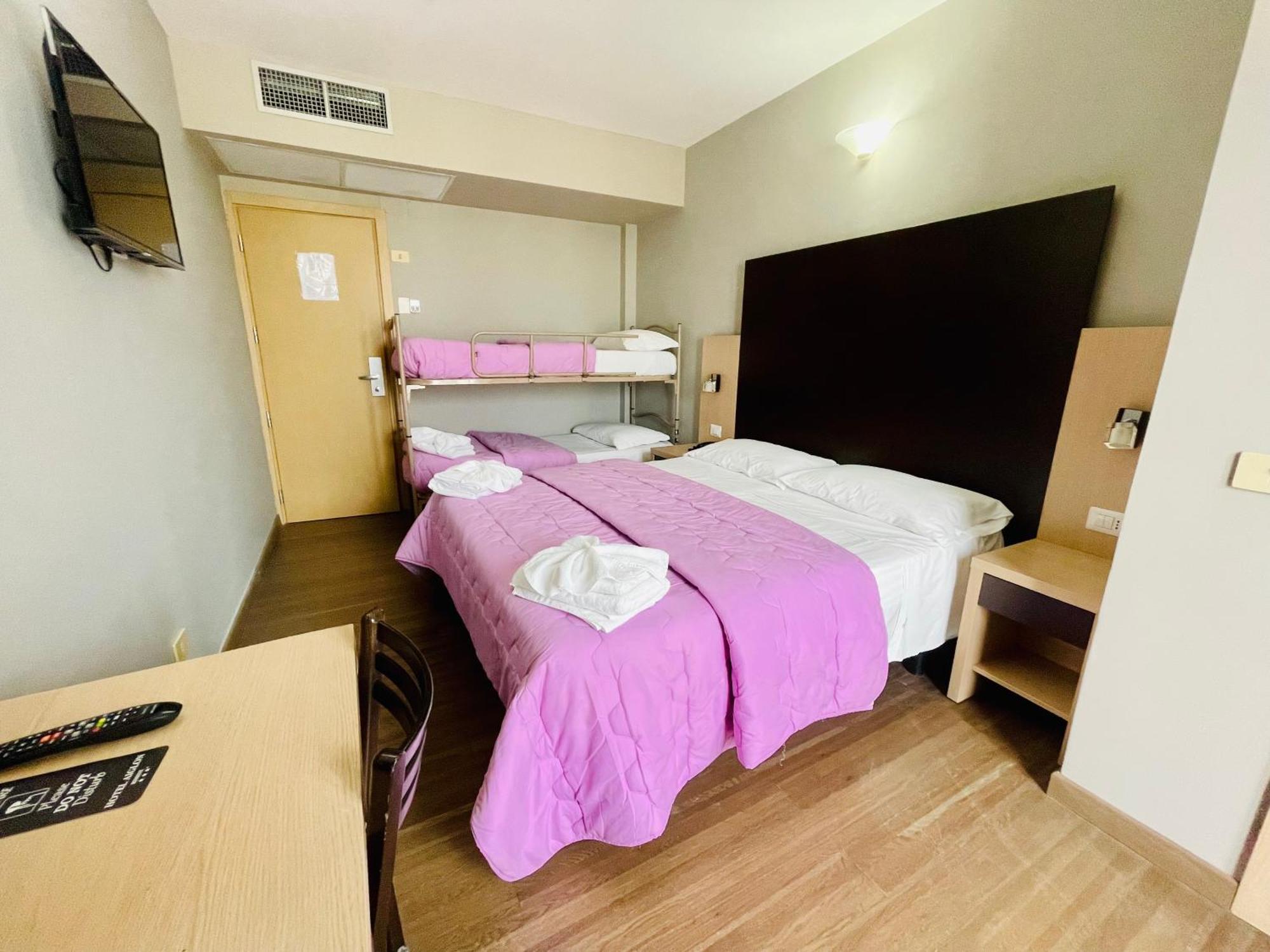 Hotel Aiglon 里米尼 外观 照片