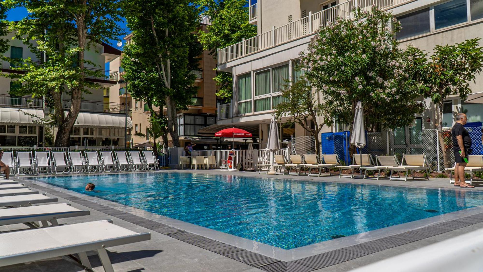 Hotel Aiglon 里米尼 外观 照片
