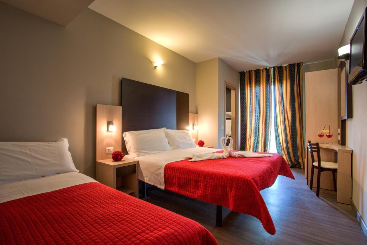 Hotel Aiglon 里米尼 外观 照片
